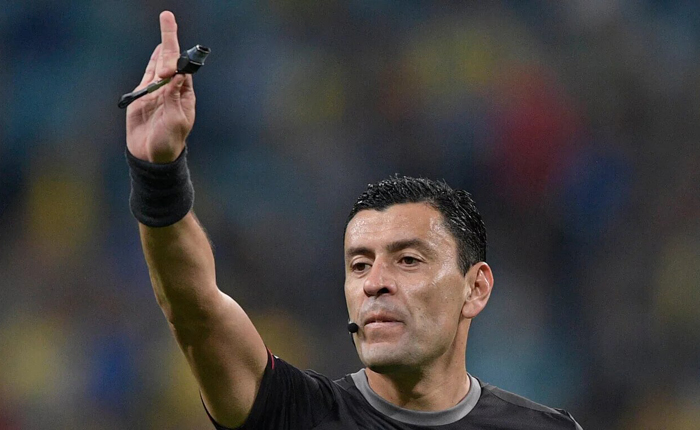 Chung kết Copa America 2019: Trọng tài gây tranh cãi bắt chính
