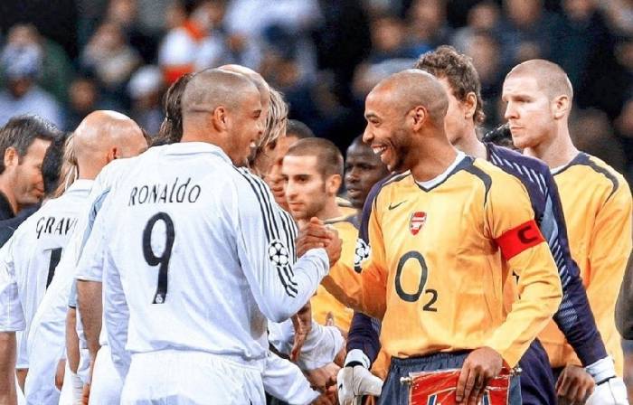 Aguero chọn ra 3 trung phong hay nhất trong lịch sử b&oacute;ng đ&aacute;