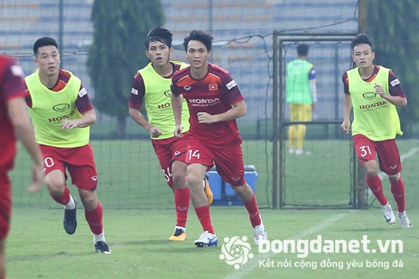 Đội hình dự kiến Việt Nam vs Malaysia: Tuấn Anh đá chính, Công Phượng dự bị