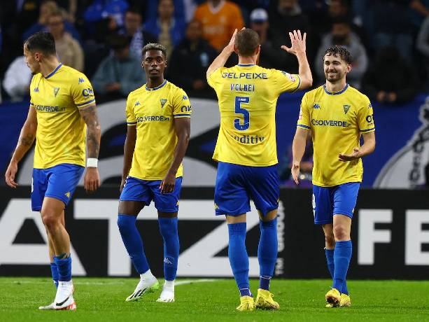 Nhận định, soi k&egrave;o Farense vs Estoril Praia, 21h30 ng&agrave;y 6/10: Ch&igrave;m s&acirc;u