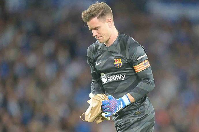 Sau Gavi, tới lượt Ter Stegen báo 'hung tin' cho Xavi