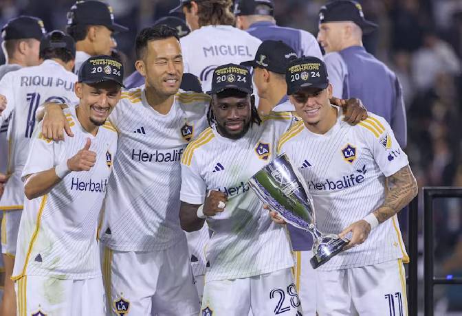 Nhận định, soi k&egrave;o Los Angeles Galaxy vs New York Red Bulls, 04h00 ng&agrave;y 8/12: C&uacute;p về tay Galaxy