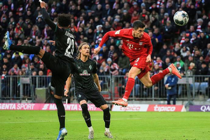 M'gladbach vs Bayern Munich (2h30 9/1): Hùm xám dính bẫy