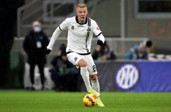 Soi kèo phạt góc Spezia vs Lecce, 21h ngày 8/1