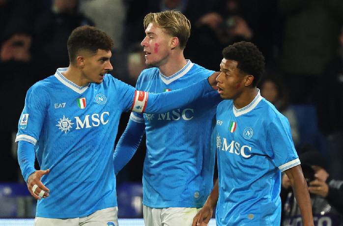 Soi kèo góc Napoli vs Hellas Verona, 00h30 ngày 08/01