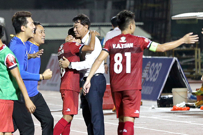 Bạn thân thầy Park thành công với TP.HCM nhờ thay đổi