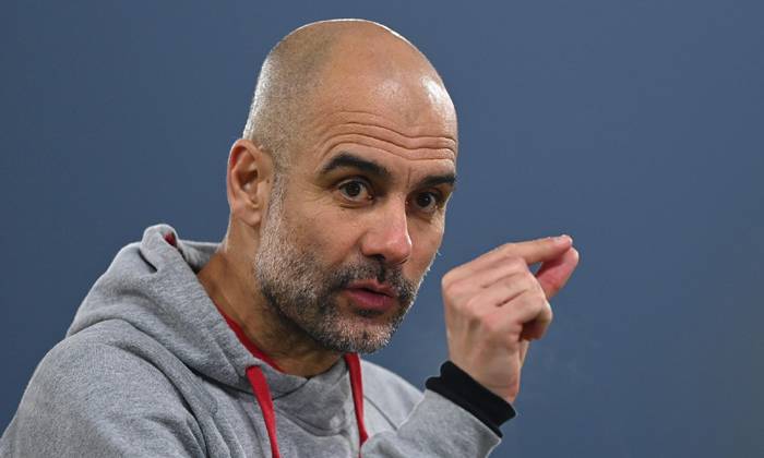 Ca ngợi Man City, Pep Guardiola tranh thủ ‘đá xoáy’ Liverpool và MU