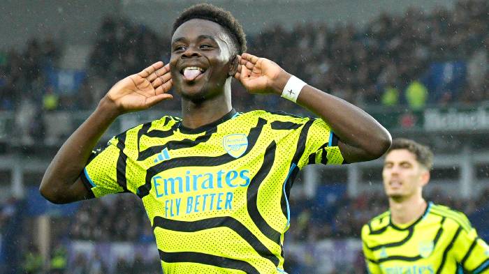 Arsenal tỏa h&agrave;o quang của nh&agrave; v&ocirc; địch