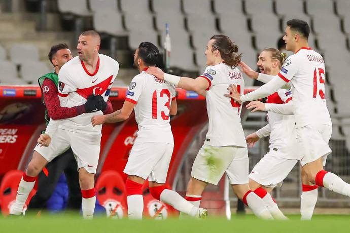 Phân tích kèo hiệp 1 Thổ Nhĩ Kỳ vs Italia, 2h ngày 12/6