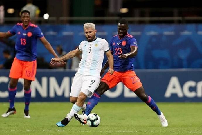 Soi kèo phạt góc Colombia vs Argentina, 6h00 ngày 9/6