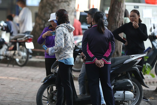 Giá vé chợ đen trước trận Việt Nam vs Malaysia: Tăng gấp 5 lần