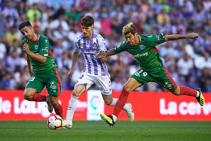 Alaves vs Valladolid (19h 9/11): Bấu víu De Mendizorroza