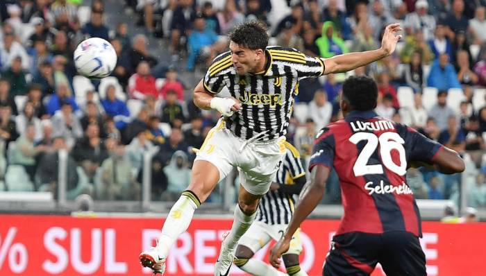 Soi k&egrave;o phạt g&oacute;c Juventus vs Bologna, 00h00 ng&agrave;y 8/12