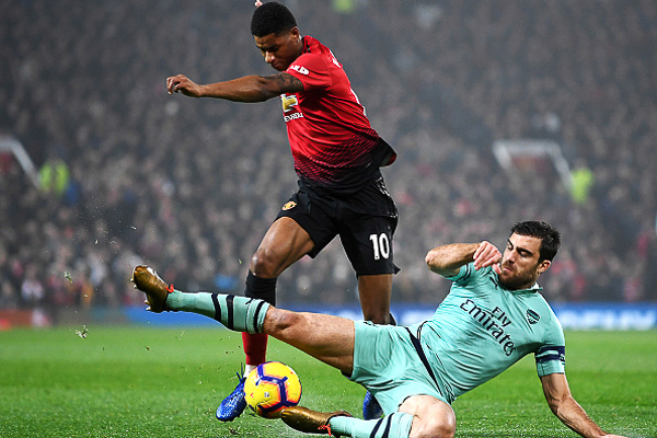 Man United đại chiến Arsenal ngay v&ograve;ng 4 FA Cup