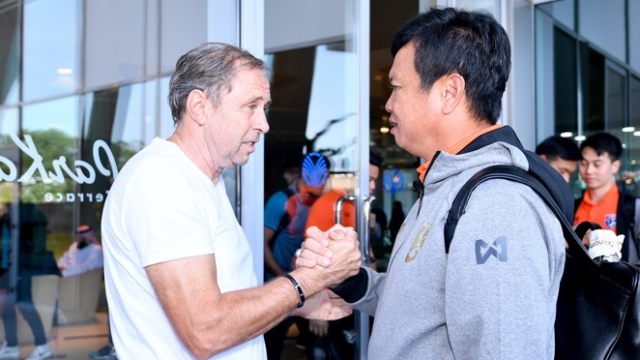 HLV Thái Lan tuyên bố chắc nịch trong ngày đầu cầm quân