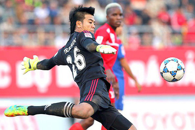 HAGL chính thức có cựu thủ môn ĐT Việt Nam