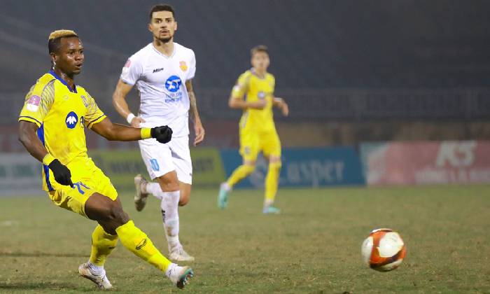 Nhận định, soi k&egrave;o B&igrave;nh Dương với SLNA, 18h00 ng&agrave;y 9/3: Đối thủ kỵ giơ