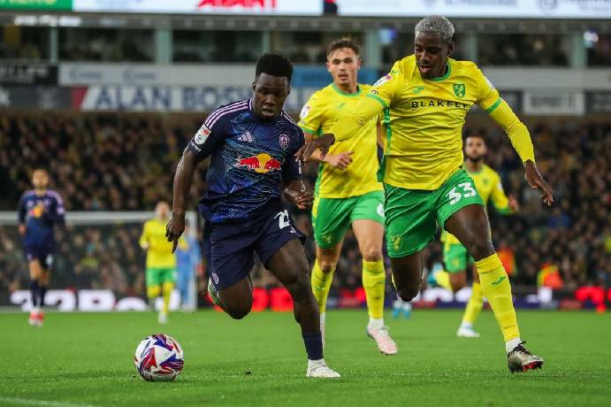Soi kèo góc Leeds vs Norwich City, 23h30 ngày 08/03