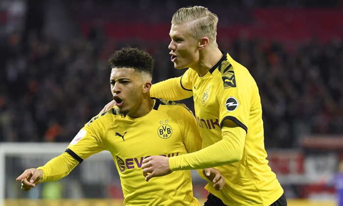 Bundesliga ch&iacute;nh thức trở lại trước Ngoại hạng Anh