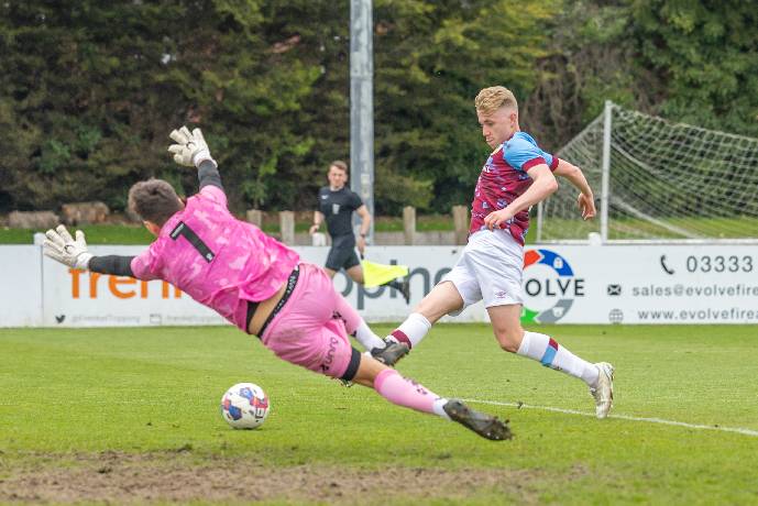 Máy tính dự đoán bóng đá 9/5: U21 Watford vs U21 Burnley