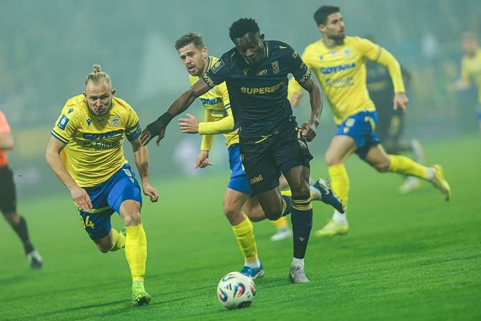 Nhận định, soi kèo Lech Poznan vs Arka Gdynia, 1h30 ngày 9/5: Thẳng tiến