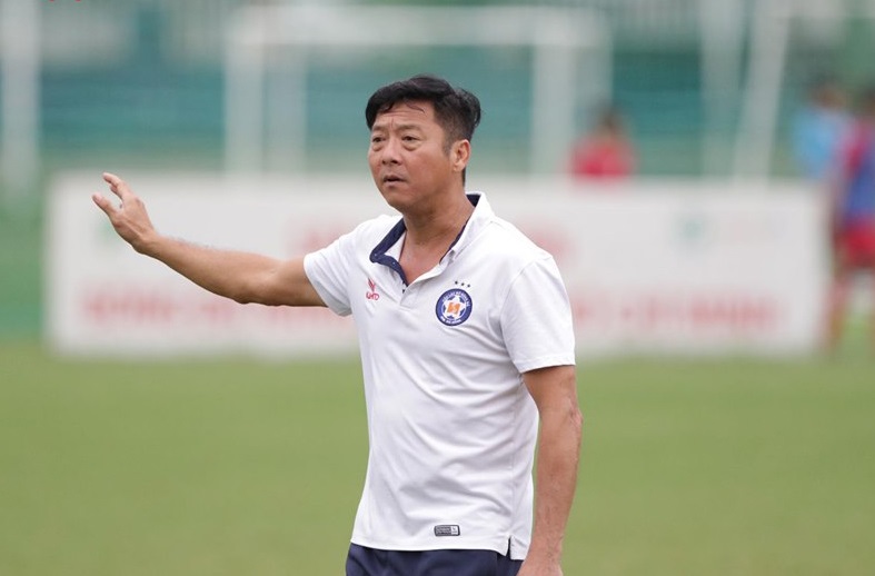 HLV Hoàng Văn Phúc thay Lê Huỳnh Đức dẫn dắt Đà Nẵng?