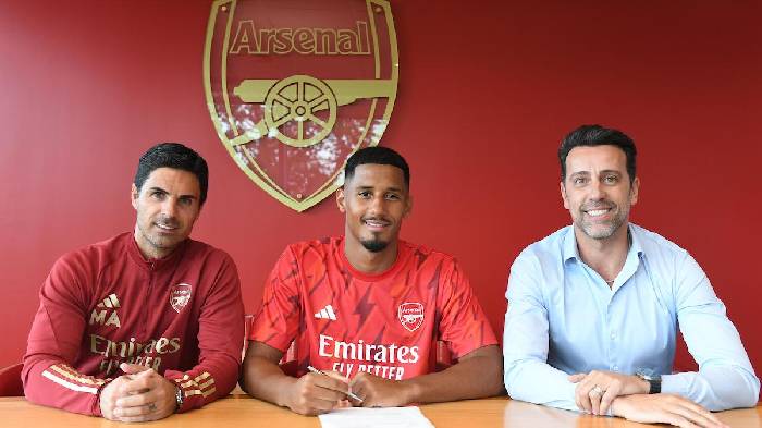 Ch&iacute;nh thức: Arsenal giữ ch&acirc;n th&agrave;nh c&ocirc;ng trụ cột quan trọng