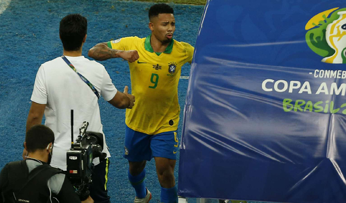 Gabriel Jesus bị phạt như Lionel Messi vì thẻ đỏ ở chung kết Copa America