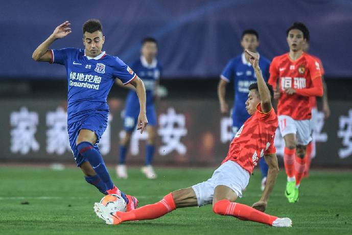 Soi kèo phạt góc Dalian Yifang vs Shanghai Shenhua, 15h30 ngày 9/8