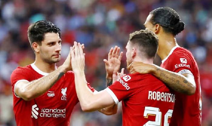 'Cậu ấy kh&ocirc;ng muốn rời Liverpool, lương 90 củ / m&ugrave;a cũng v&ocirc; dụng'