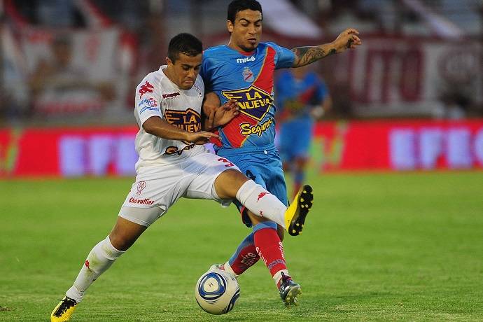 Arsenal Sarandi vs Hurac&aacute;n, 5h20 ng&agrave;y 11/1: Ho&agrave;n tất thủ tục