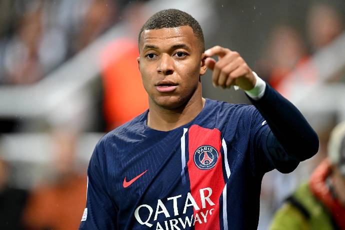 Đại diện Mbappe phủ nhận thân chủ tới Real Madrid