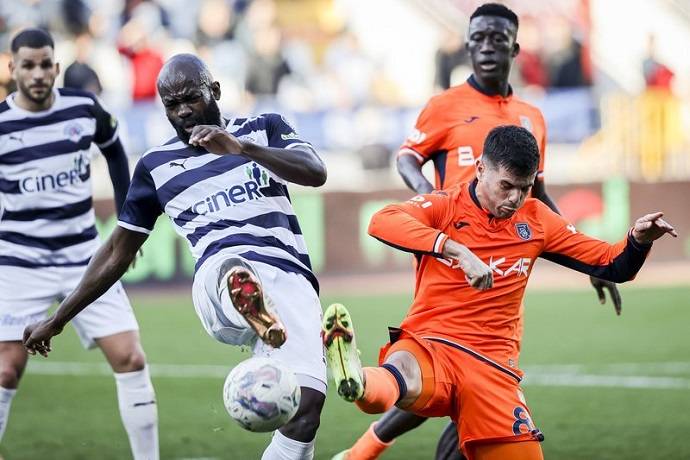 Soi kèo phạt góc Kasimpasa vs Istanbul Basaksehir, 0h00 ngày 10/1