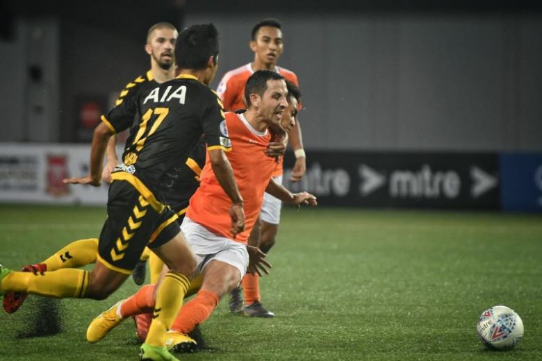 Nhận định Lao Toyota vs Hougang United FC, 21h00 ng&agrave;y 11/2