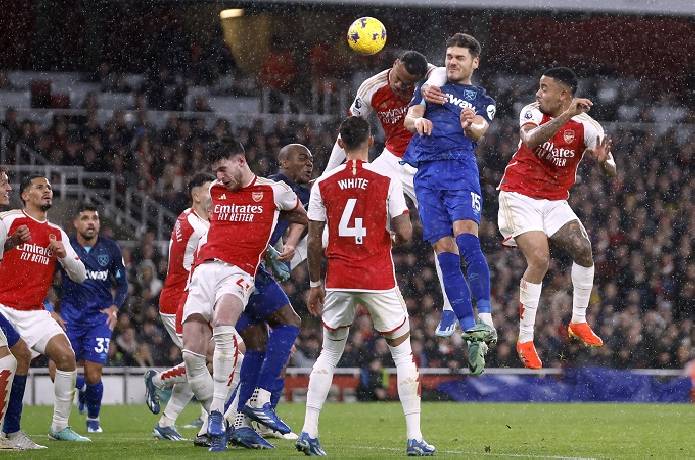 Soi kèo hiệp 1 West Ham vs Arsenal, 21h00 ngày 11/2