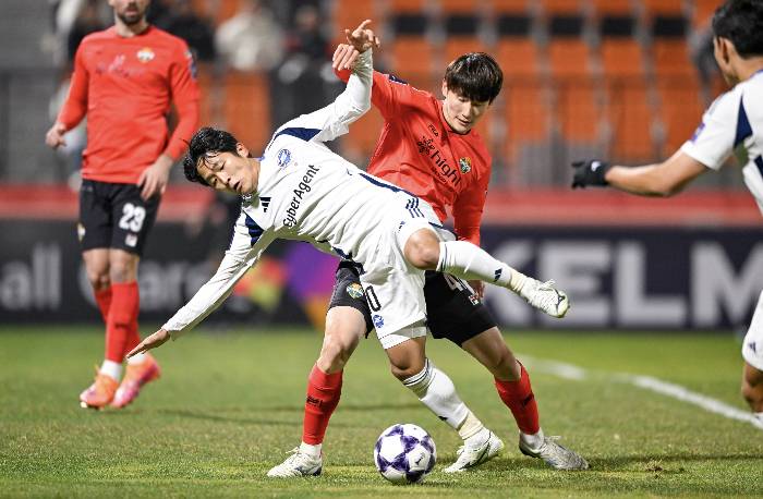 Nhận định, soi kèo Machida Zelvia vs Gangwon, 17h00 ngày 10/3: Căng như dây đàn