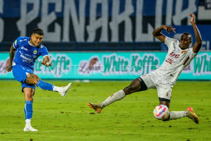 Nhận định, soi kèo Persib Bandung vs Persik Kediri, 20h30 ngày 9/3: Duy trì cách biệt