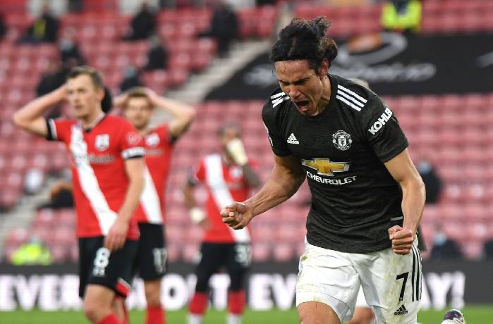 Cavani đồng &yacute; ở lại MU ngay trước trận gặp Aston Villa?