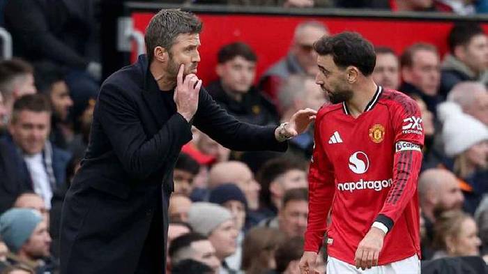 HLV Carrick lên tiếng về tương lai của Bruno Fernandes ở MU