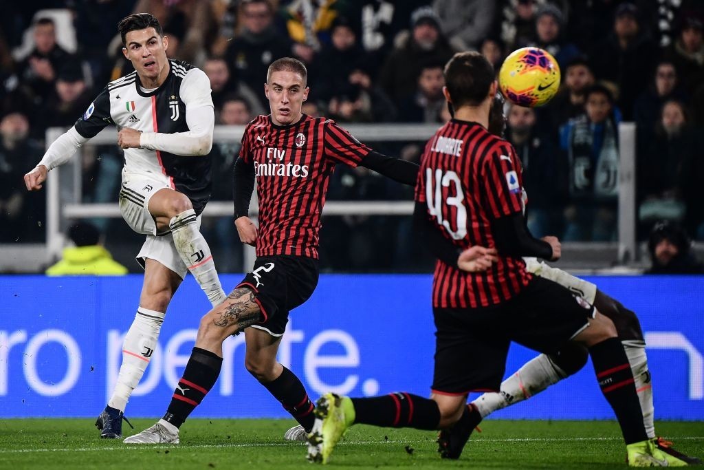 B&oacute;ng đ&aacute; &Yacute; trở lại tuần n&agrave;y bằng đại chiến Juventus vs AC Milan