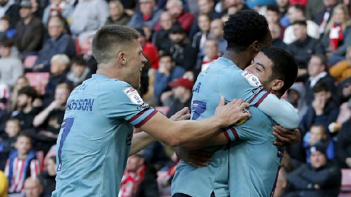 Nhận định, soi kèo QPR vs Burnley, 20h ngày 11/12