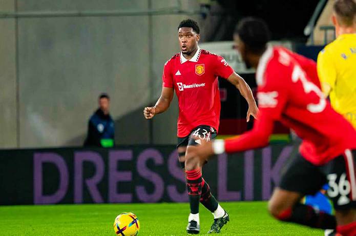 Ph&acirc;n t&iacute;ch k&egrave;o hiệp 1 Betis vs MU, 1h ng&agrave;y 11/12