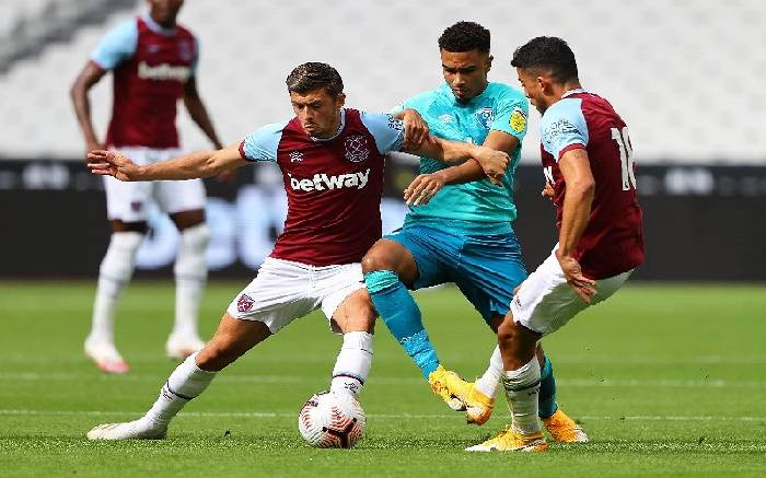 Stockport vs West Ham (3h 12/1): Khó thắng cách biệt