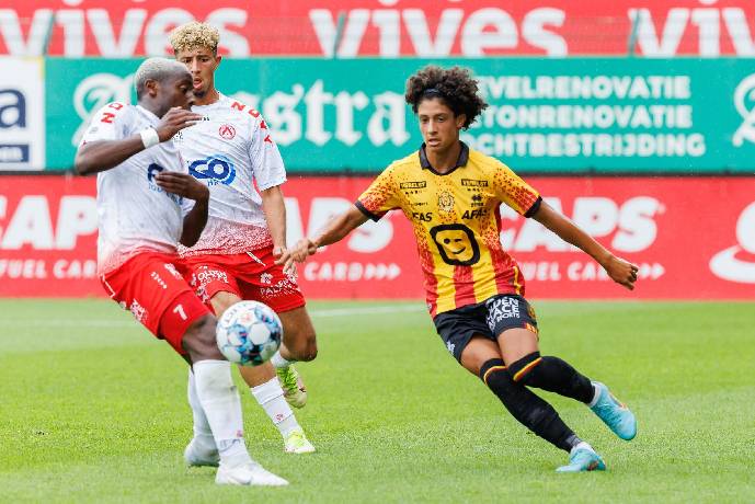 Kèo xiên thơm nhất hôm nay 11/1: Kortrijk vs Mechelen 