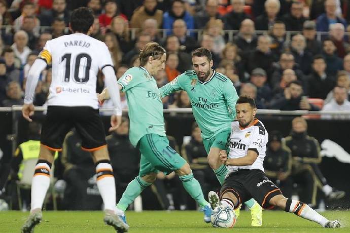 Soi k&egrave;o đặc biệt Real Madrid vs Valencia, 2h ng&agrave;y 12/1