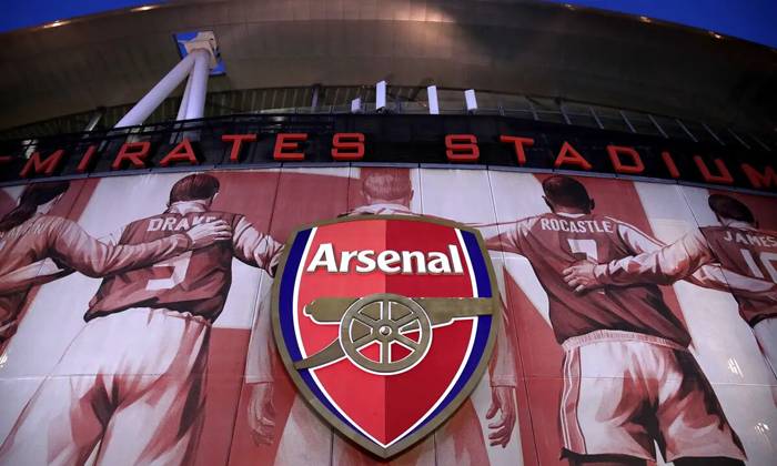 Arsenal kh&ocirc;ng được chơi tr&ecirc;n s&acirc;n nh&agrave; ở v&ograve;ng 1/16 Europa League