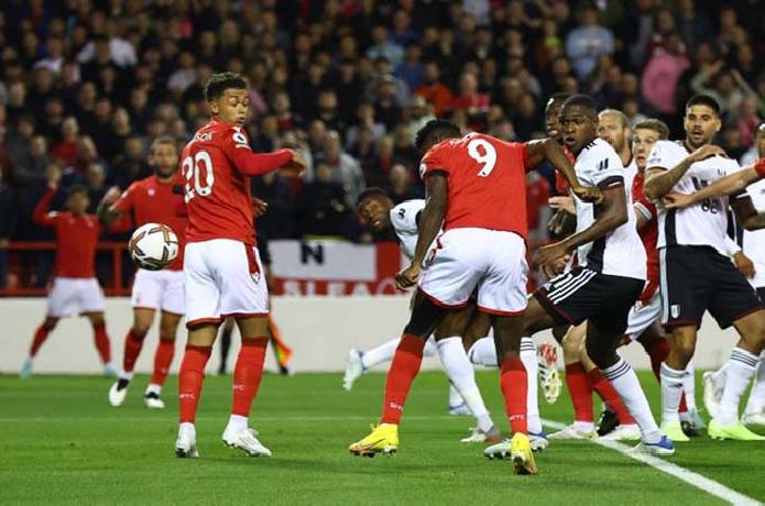 Soi kèo phạt góc Fulham vs Nottingham, 22h ngày 11/2