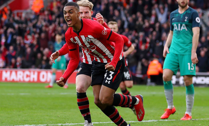 Tottenham c&oacute; thể bị MU bắt kịp, Pochettino n&oacute;i g&igrave;?