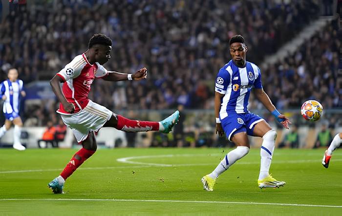 Soi k&egrave;o phạt g&oacute;c Arsenal với Porto, 3h00 ng&agrave;y 13/3