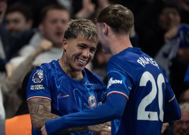 Soi kèo phạt góc Legia vs Chelsea, 23h45 ngày 10/4